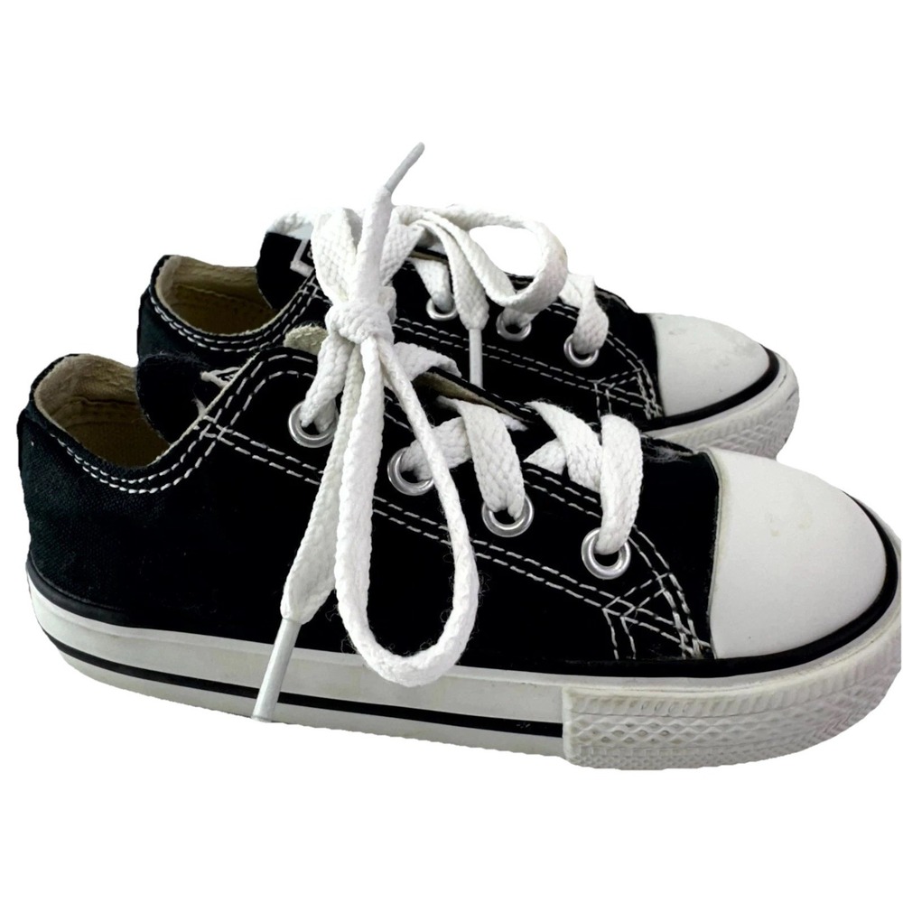 Converse Chuck All Star Sneakers Toddler Size 8 Black Comfort Lace Up Low Top